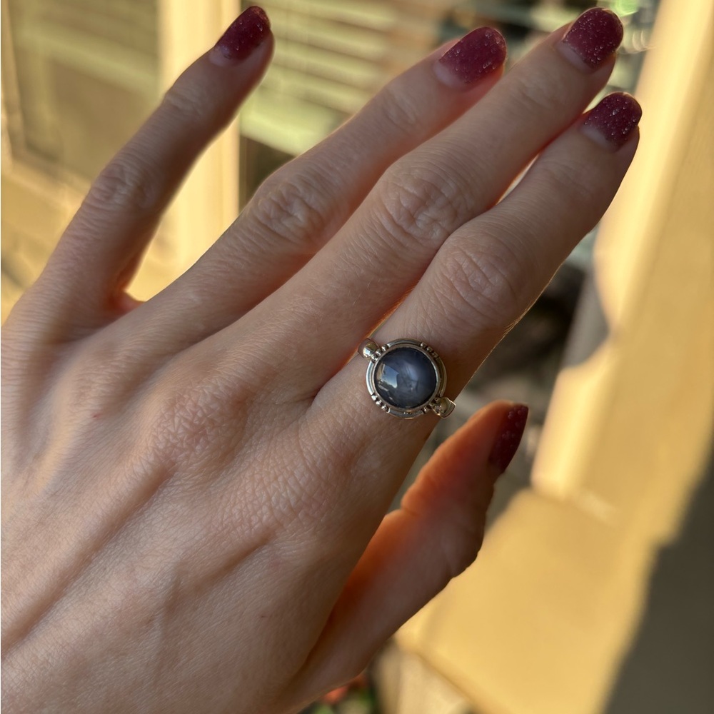 Beautiful blue star sapphire ring size 6. Sterling silver
